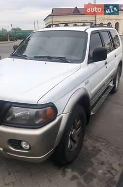 Внедорожник / Кроссовер Mitsubishi Montero 2000 в Луцке