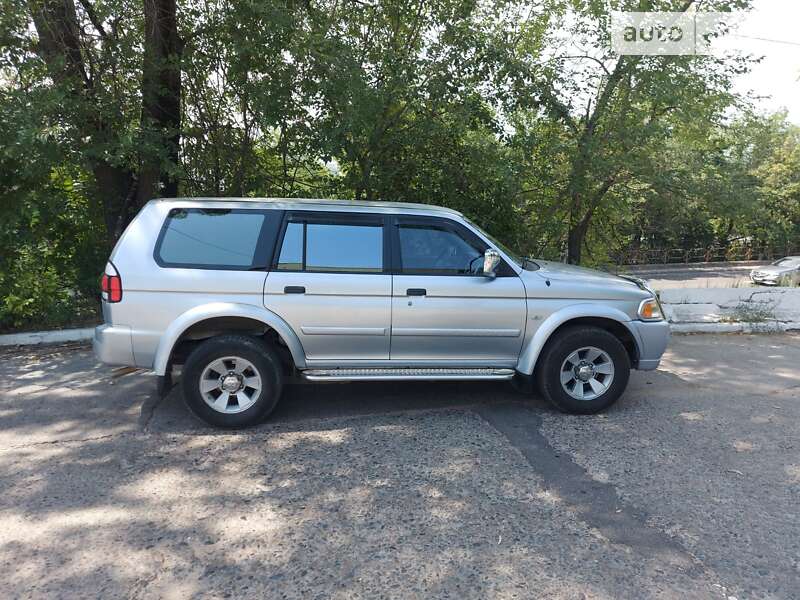 Позашляховик / Кросовер Mitsubishi Nativa 2007 в Одесі