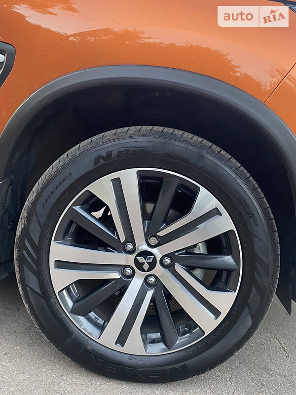 Внедорожник / Кроссовер Mitsubishi Outlander Sport 2019 в Львове