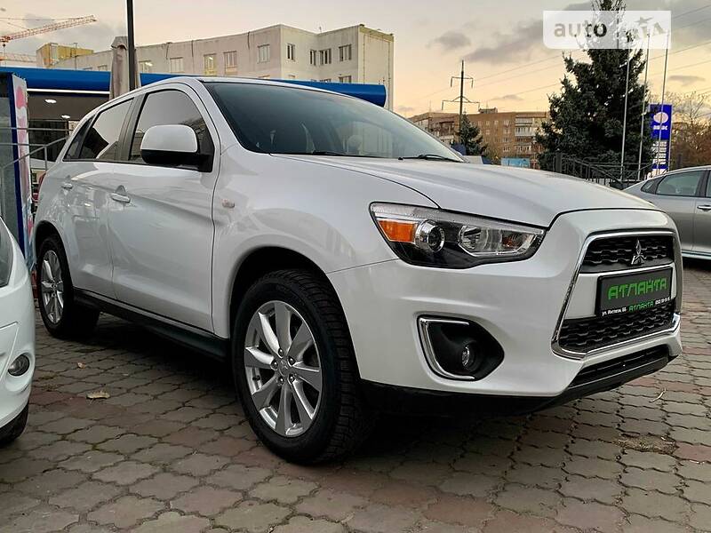 Внедорожник / Кроссовер Mitsubishi Outlander Sport 2014 в Одессе