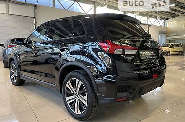 Внедорожник / Кроссовер Mitsubishi Outlander Sport 2020 в Одессе