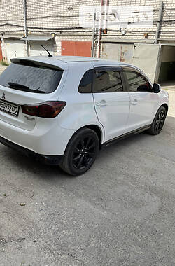 Позашляховик / Кросовер Mitsubishi Outlander Sport 2013 в Дніпрі