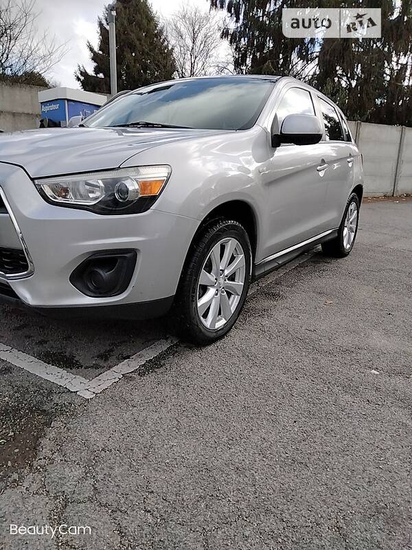 Внедорожник / Кроссовер Mitsubishi Outlander Sport 2014 в Ивано-Франковске