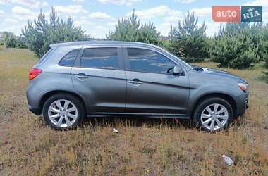 Внедорожник / Кроссовер Mitsubishi Outlander Sport 2013 в Славуте