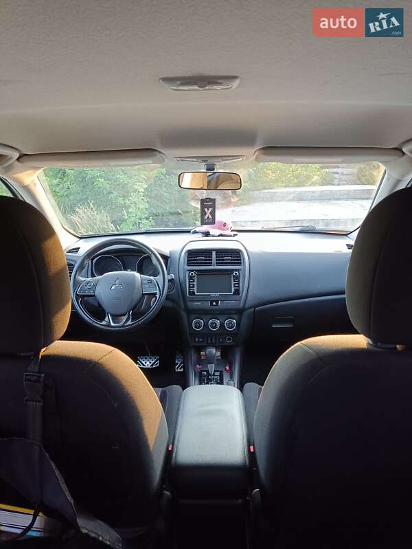 Mitsubishi Outlander Sport 2018