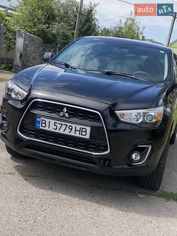 Mitsubishi Outlander Sport 2015