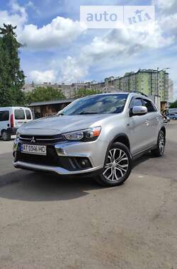 Позашляховик / Кросовер Mitsubishi Outlander Sport 2017 в Івано-Франківську