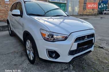 Внедорожник / Кроссовер Mitsubishi Outlander Sport 2014 в Ровно