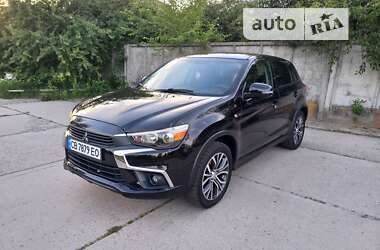 Позашляховик / Кросовер Mitsubishi Outlander Sport 2016 в Чернігові