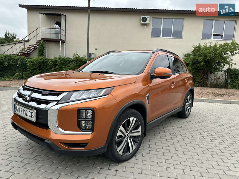 Позашляховик / Кросовер Mitsubishi Outlander Sport 2019 в Житомирі