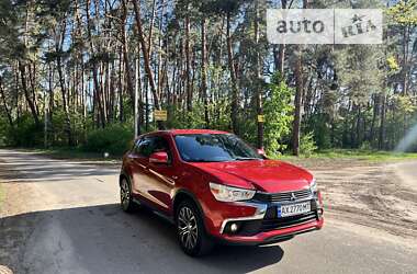 Позашляховик / Кросовер Mitsubishi Outlander Sport 2016 в Харкові