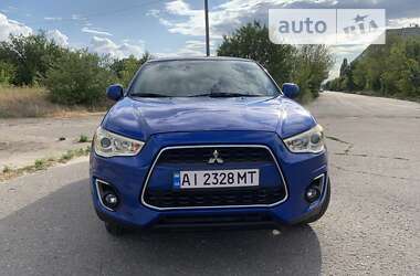 Позашляховик / Кросовер Mitsubishi Outlander Sport 2015 в Харкові