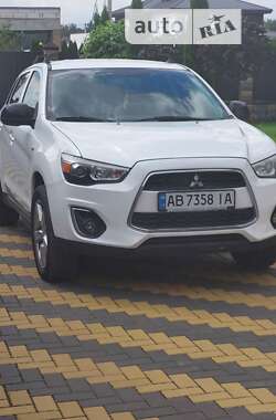 Позашляховик / Кросовер Mitsubishi Outlander Sport 2015 в Луцьку