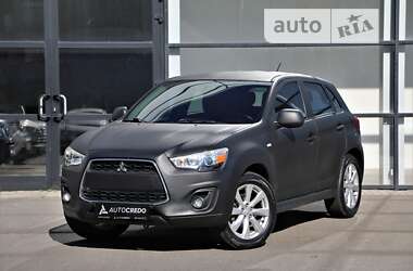 Позашляховик / Кросовер Mitsubishi Outlander Sport 2012 в Харкові