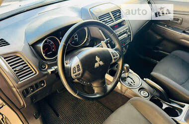 Внедорожник / Кроссовер Mitsubishi Outlander Sport 2012 в Днепре