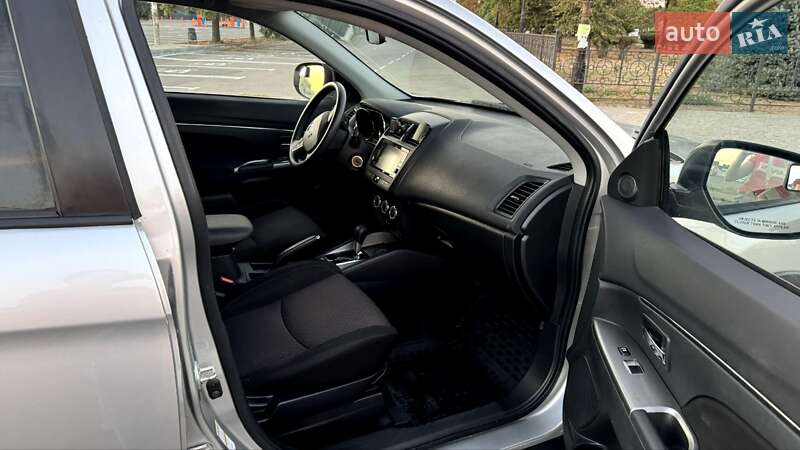 Внедорожник / Кроссовер Mitsubishi Outlander Sport 2018 в Новомосковске фото 9 Внедорожник / Кроссовер Mitsubishi Outlander Sport 2018 в Новомосковске