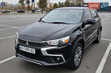 Внедорожник / Кроссовер Mitsubishi Outlander Sport 2018 в Киеве