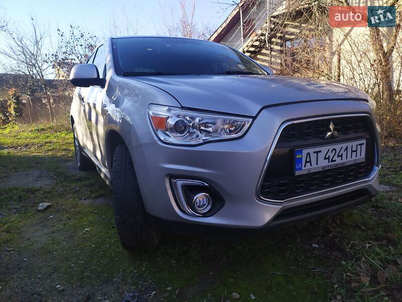 Внедорожник / Кроссовер Mitsubishi Outlander Sport 2013 в Ивано-Франковске