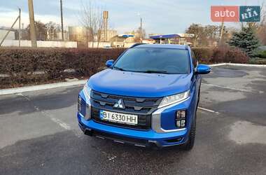 Позашляховик / Кросовер Mitsubishi Outlander Sport 2020 в Полтаві