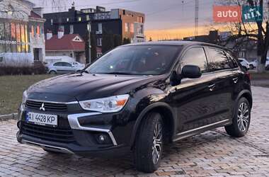 Внедорожник / Кроссовер Mitsubishi Outlander Sport 2016 в Белой Церкви