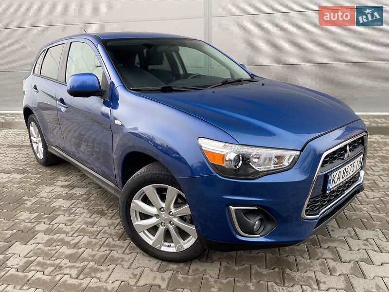 Внедорожник / Кроссовер Mitsubishi Outlander Sport 2015 в Киеве