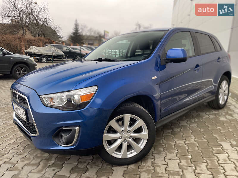 Внедорожник / Кроссовер Mitsubishi Outlander Sport 2015 в Киеве
