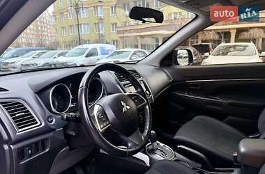 Позашляховик / Кросовер Mitsubishi Outlander Sport 2014 в Києві