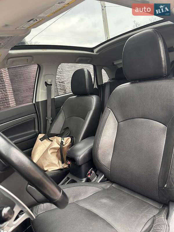 Позашляховик / Кросовер Mitsubishi Outlander Sport 2017 в Олександрії фото 6 Позашляховик / Кросовер Mitsubishi Outlander Sport 2017 в Олександрії