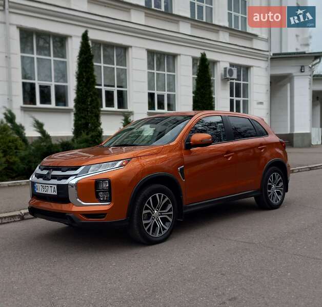 Внедорожник / Кроссовер Mitsubishi Outlander Sport 2022 в 