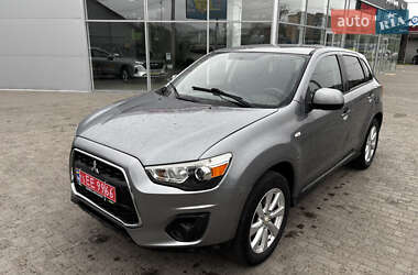 Позашляховик / Кросовер Mitsubishi Outlander Sport 2015 в Полтаві