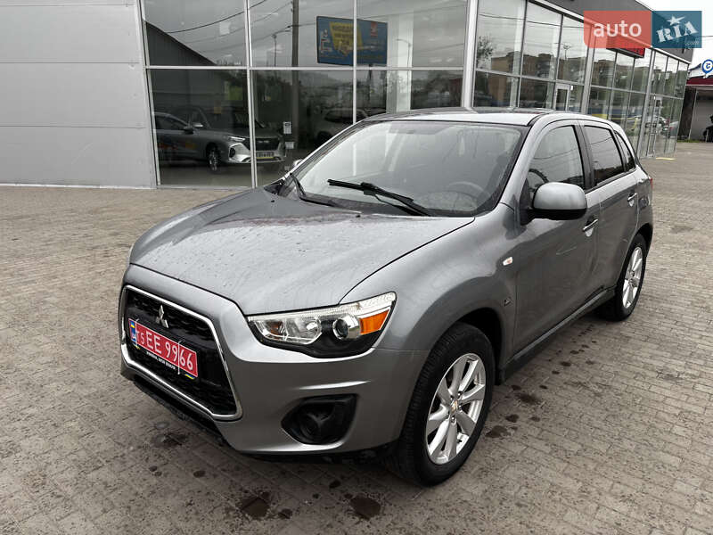 Mitsubishi Outlander Sport 2015