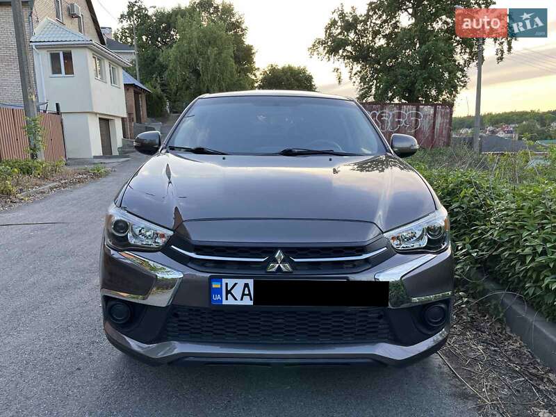 Внедорожник / Кроссовер Mitsubishi Outlander Sport 2019 в Киеве