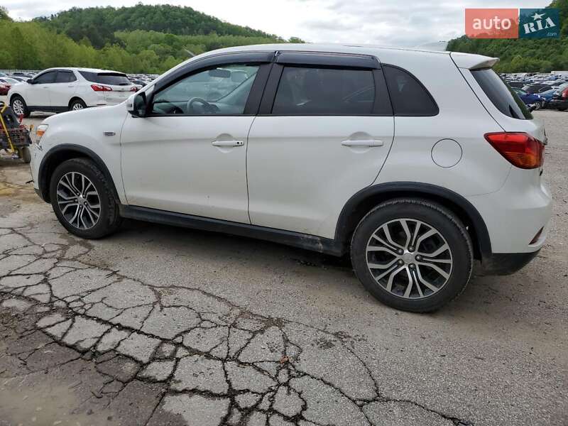 Позашляховик / Кросовер Mitsubishi Outlander Sport 2018 в Львові
