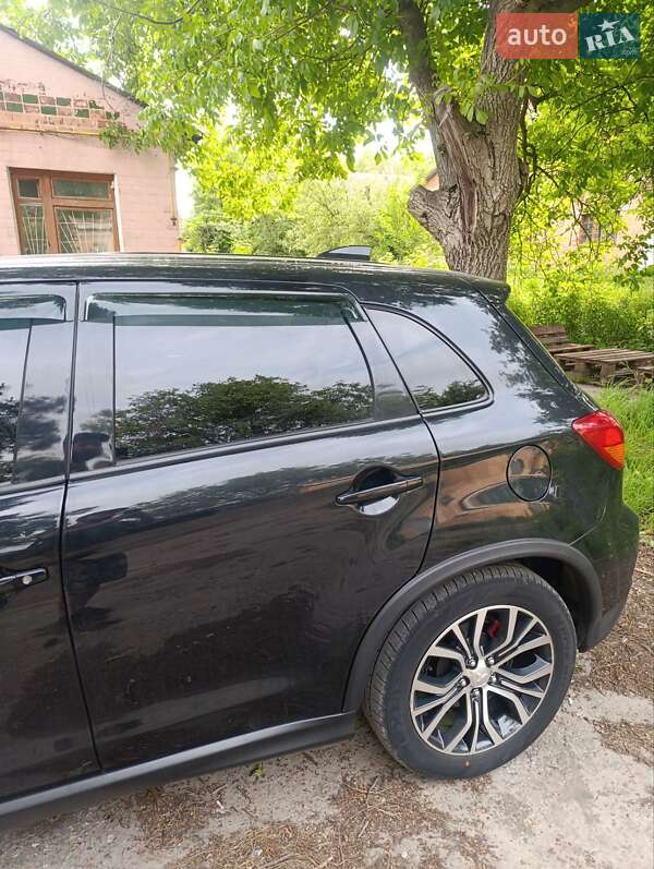 Внедорожник / Кроссовер Mitsubishi Outlander Sport 2019 в Полтаве фото 4 Внедорожник / Кроссовер Mitsubishi Outlander Sport 2019 в Полтаве
