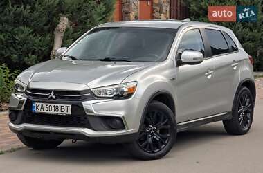 Позашляховик / Кросовер Mitsubishi Outlander Sport 2018 в Києві