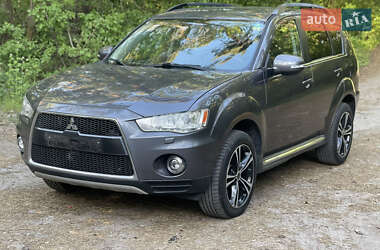 Внедорожник / Кроссовер Mitsubishi Outlander Sport 2012 в Киеве