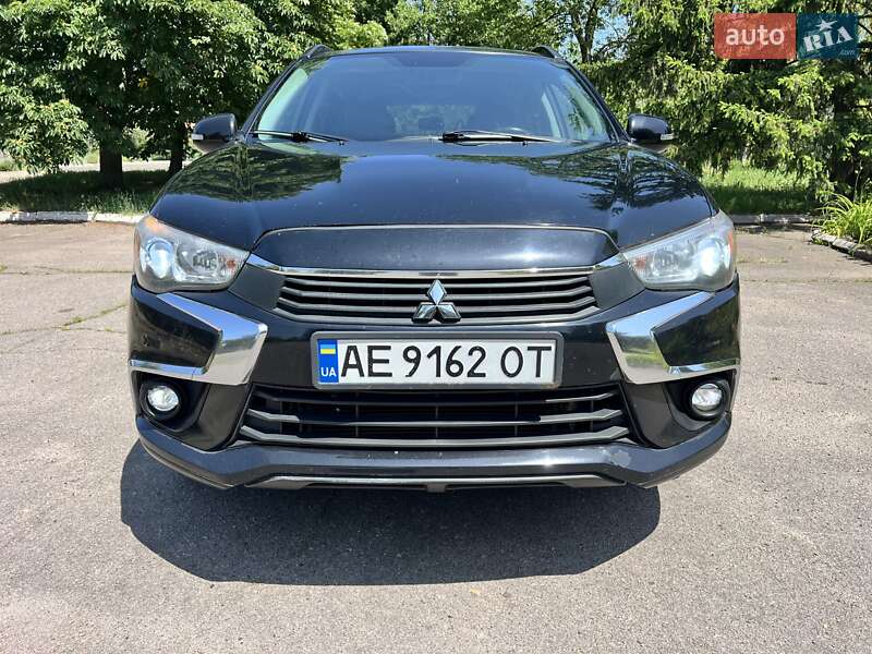Mitsubishi Outlander Sport 2016