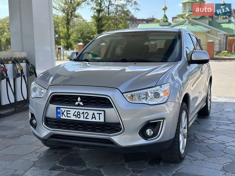 Внедорожник / Кроссовер Mitsubishi Outlander Sport 2015 в Днепре