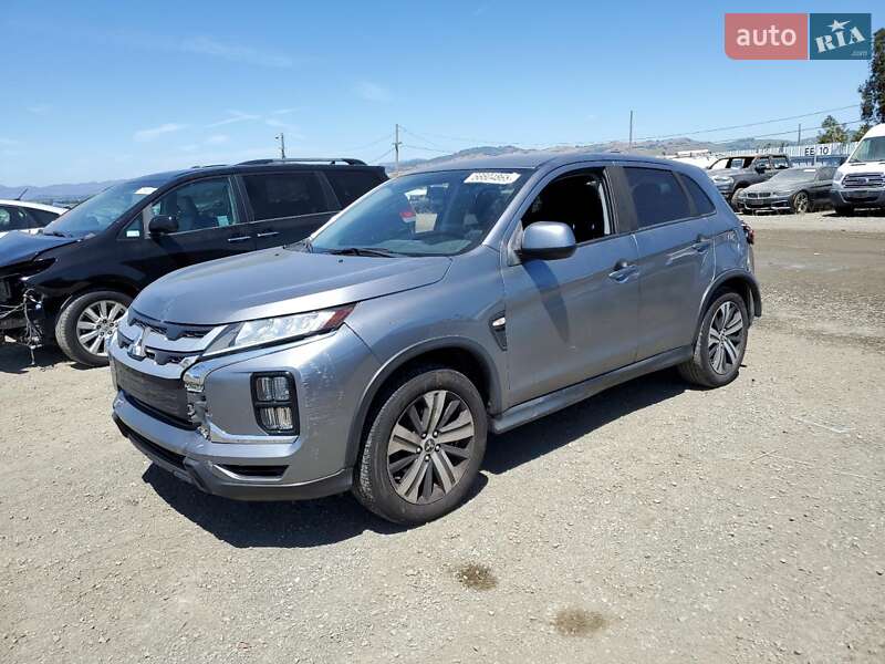 Mitsubishi Outlander Sport 2020