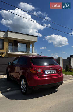 Внедорожник / Кроссовер Mitsubishi Outlander Sport 2015 в 