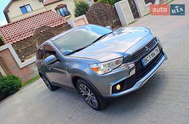 Внедорожник / Кроссовер Mitsubishi Outlander Sport 2018 в Львове
