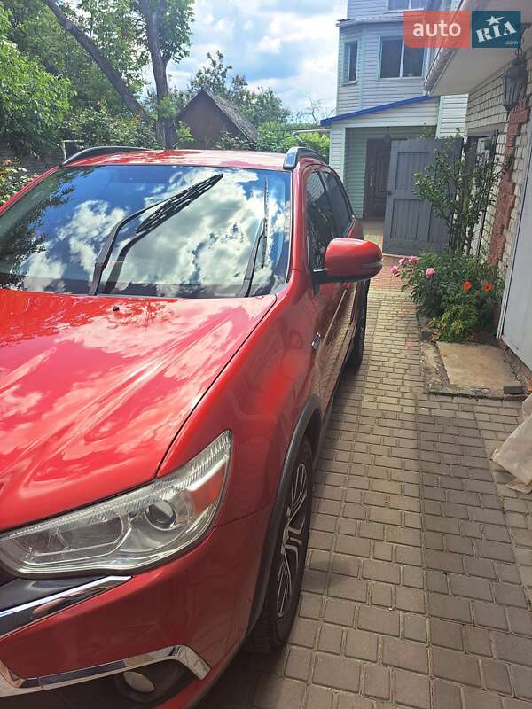 Внедорожник / Кроссовер Mitsubishi Outlander Sport 2016 в Знаменке фото 3 Внедорожник / Кроссовер Mitsubishi Outlander Sport 2016 в Знаменке