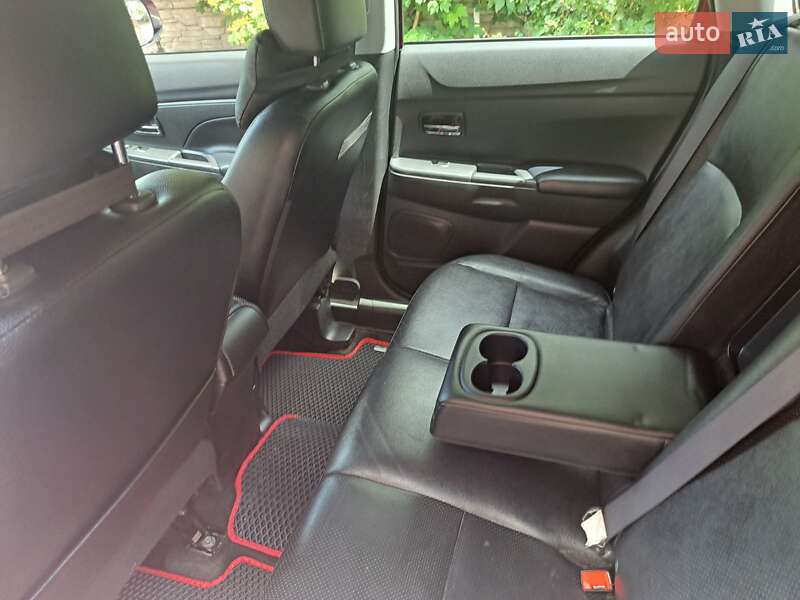 Внедорожник / Кроссовер Mitsubishi Outlander Sport 2016 в Знаменке фото 22 Внедорожник / Кроссовер Mitsubishi Outlander Sport 2016 в Знаменке