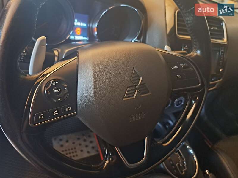 Внедорожник / Кроссовер Mitsubishi Outlander Sport 2016 в Знаменке фото 27 Внедорожник / Кроссовер Mitsubishi Outlander Sport 2016 в Знаменке