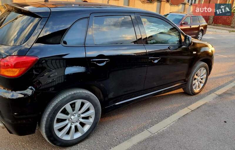 Внедорожник / Кроссовер Mitsubishi Outlander Sport 2011 в Николаеве фото 4 Внедорожник / Кроссовер Mitsubishi Outlander Sport 2011 в Николаеве