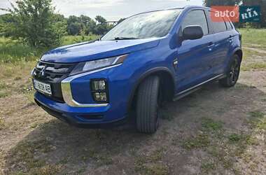 Внедорожник / Кроссовер Mitsubishi Outlander Sport 2020 в Ракитном