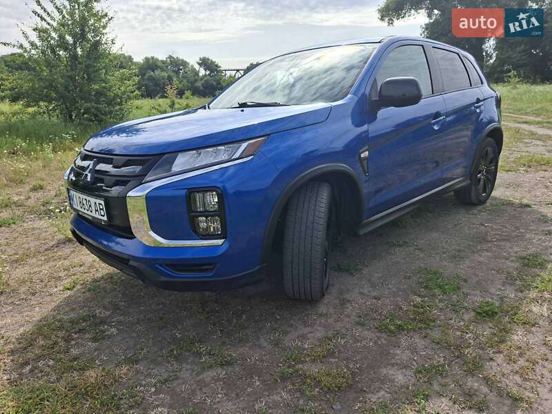 Внедорожник / Кроссовер Mitsubishi Outlander Sport 2020 в Ракитном
