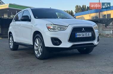 Внедорожник / Кроссовер Mitsubishi Outlander Sport 2015 в Одессе