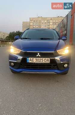 Позашляховик / Кросовер Mitsubishi Outlander Sport 2016 в Харкові