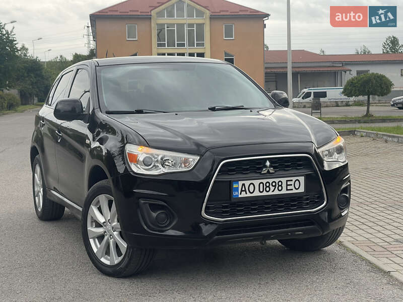 Mitsubishi Outlander Sport 2014